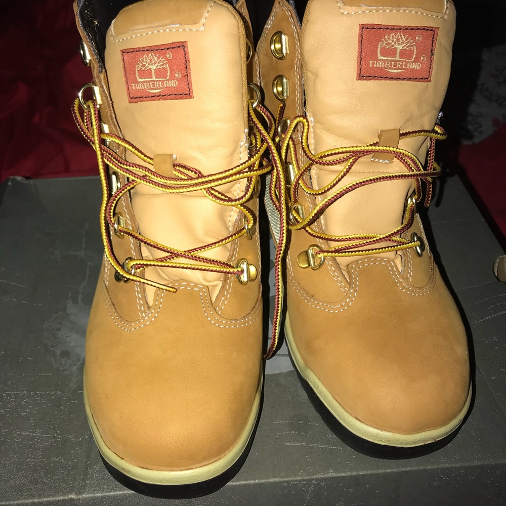 Grade school timberlands